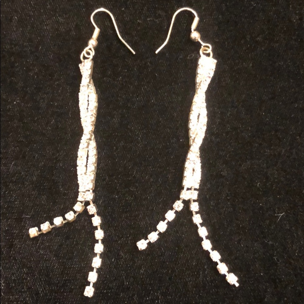 Rhinestones Earnings (Costume Jewelry)